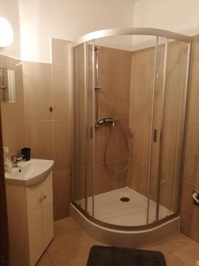 Konde Apartments B Dunajská Streda 外观 照片